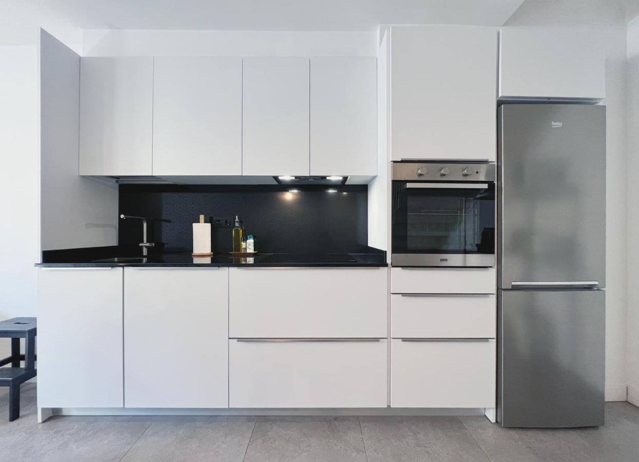 Stay U-Nique Apartments Pellaires บาร์เซโลนา ภายนอก รูปภาพ