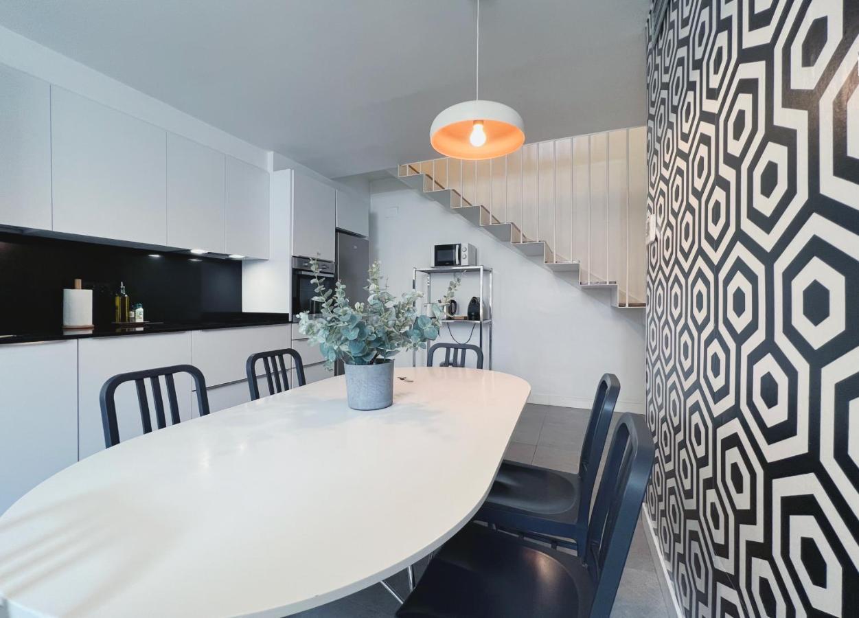 Stay U-Nique Apartments Pellaires บาร์เซโลนา ภายนอก รูปภาพ
