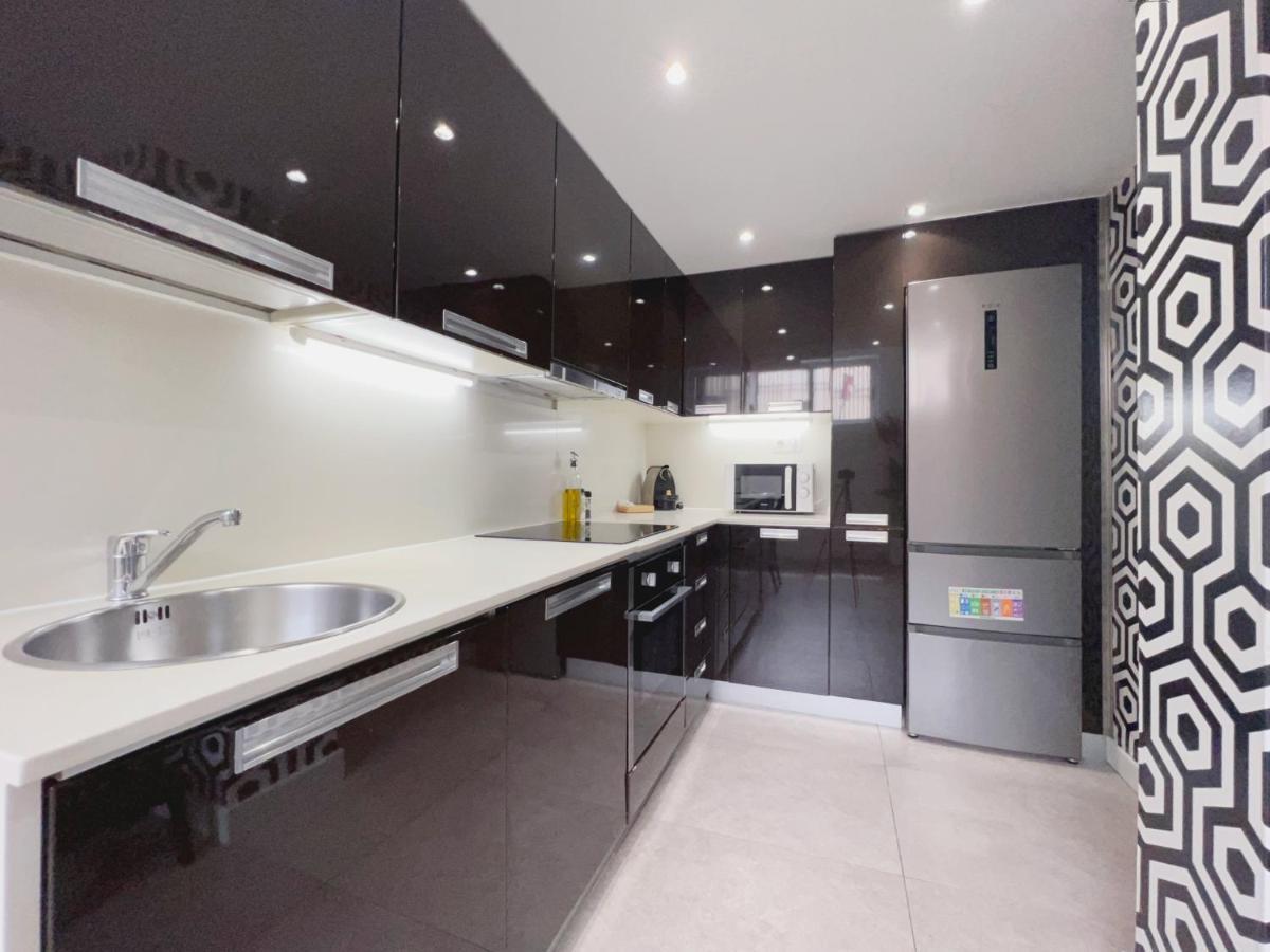 Stay U-Nique Apartments Pellaires บาร์เซโลนา ภายนอก รูปภาพ
