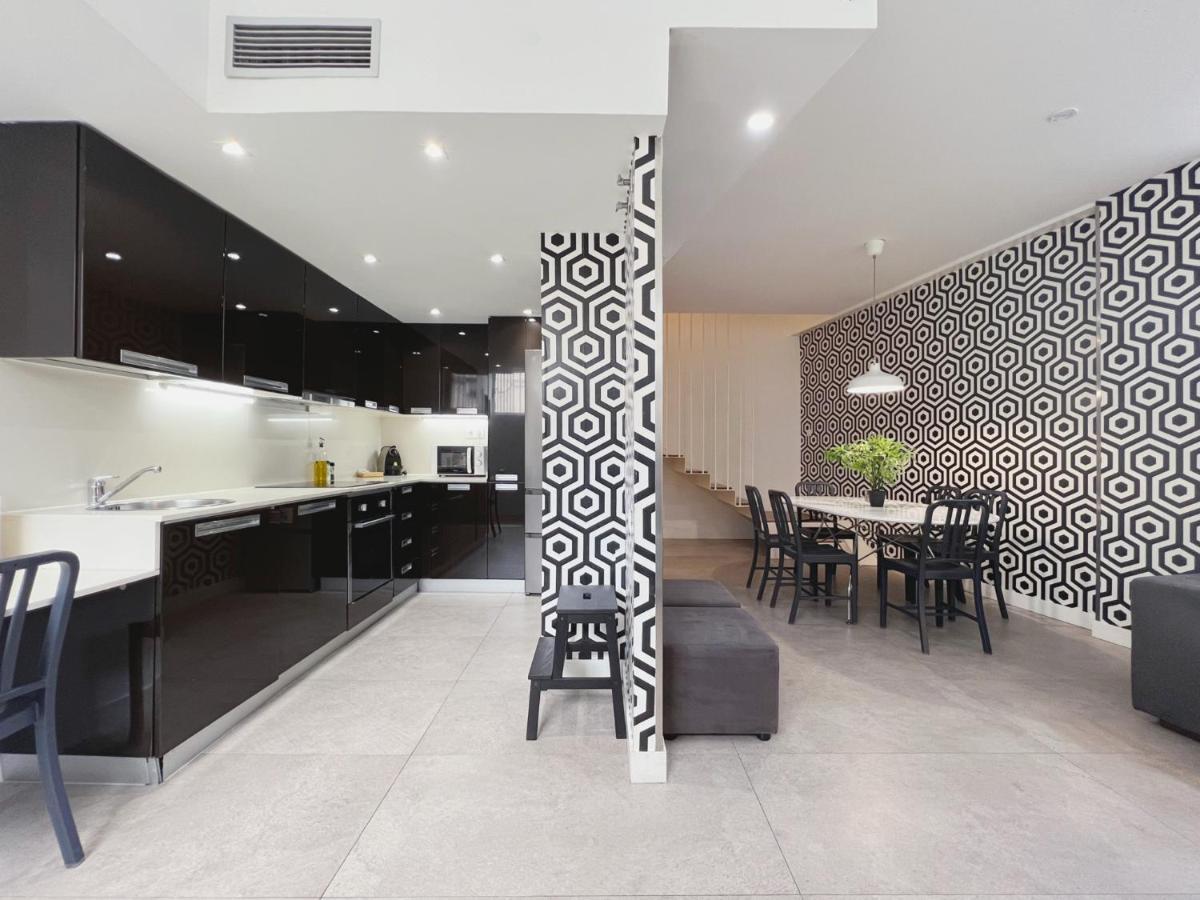 Stay U-Nique Apartments Pellaires บาร์เซโลนา ภายนอก รูปภาพ