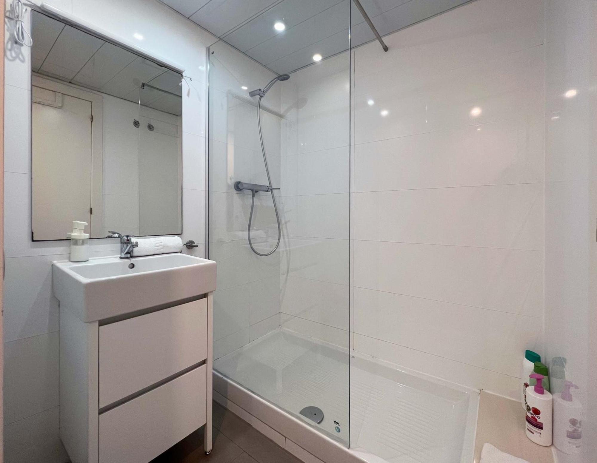 Stay U-Nique Apartments Pellaires บาร์เซโลนา ภายนอก รูปภาพ
