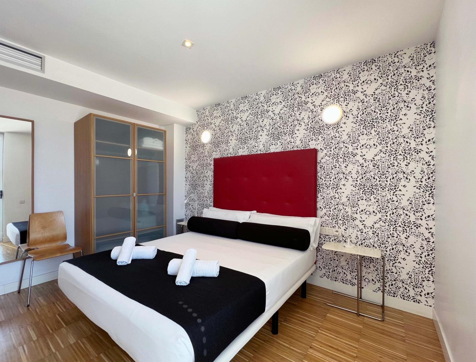 Stay U-Nique Apartments Pellaires บาร์เซโลนา ภายนอก รูปภาพ