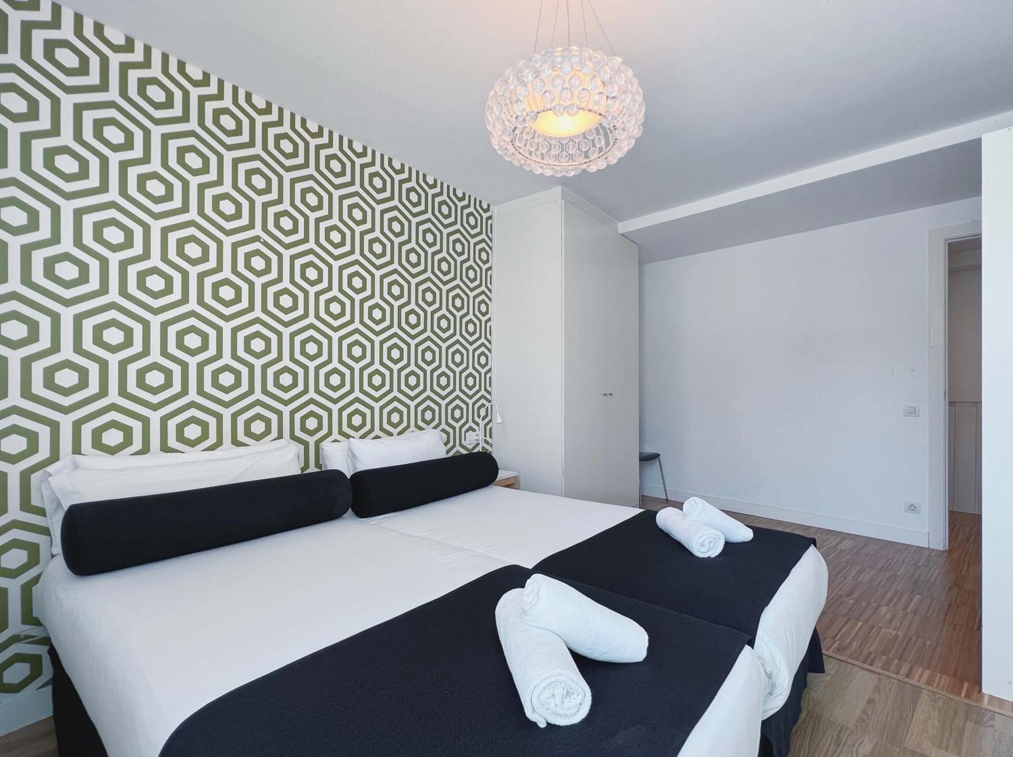 Stay U-Nique Apartments Pellaires บาร์เซโลนา ภายนอก รูปภาพ